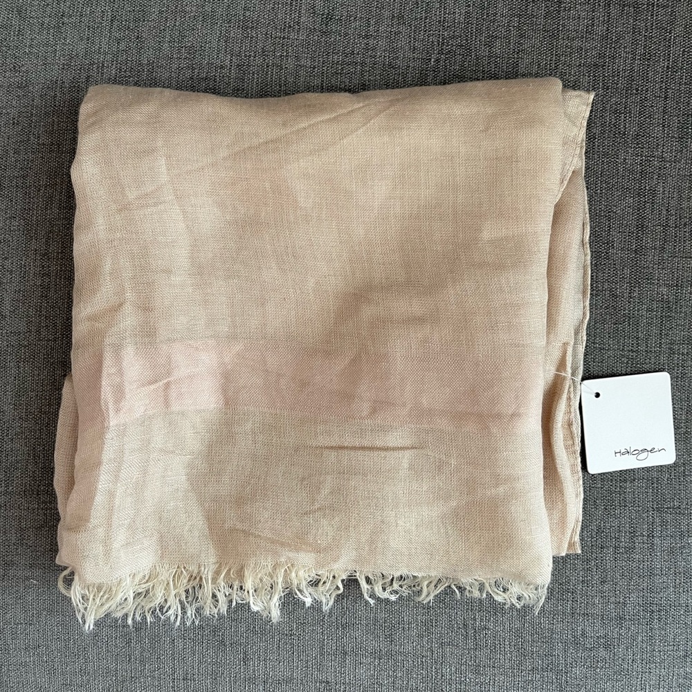Nordstrom Halogen scarf is lovely and lightweight in a neutral colors.